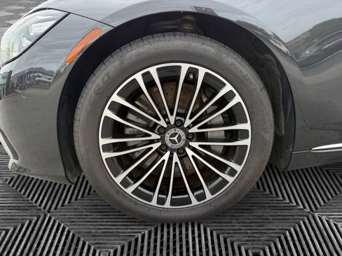 Certified 2022 Mercedes-Benz S 580 4MATIC Sedan w/ Warmth And Comfort Package image 9
