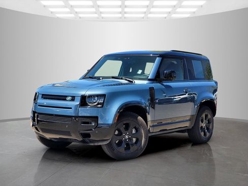 Used 2025 Land Rover Defender 90 X-Dynamic SE AWD/4WD image 1
