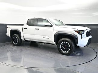 Used 2024 Toyota Tacoma TRD Off-Road AWD/4WD video 3