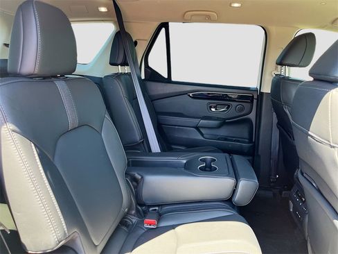 Used 2024 Honda Pilot EX-L image 27