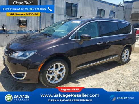 Used 2017 Chrysler Pacifica Touring-L w/ Tire & Wheel Group FWD image 1