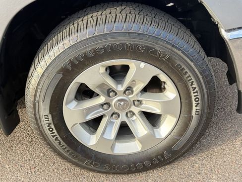 Used 2024 RAM 1500 Laramie image 4