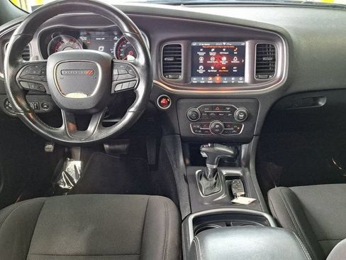 Used 2018 Dodge Charger R/T Scat Pack RWD image 23