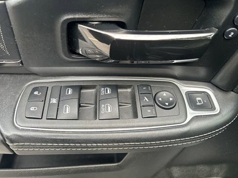 Used 2022 RAM 2500 Limited image 27