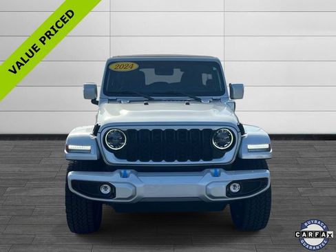 Used 2024 Jeep Wrangler High Altitude AWD/4WD image 8