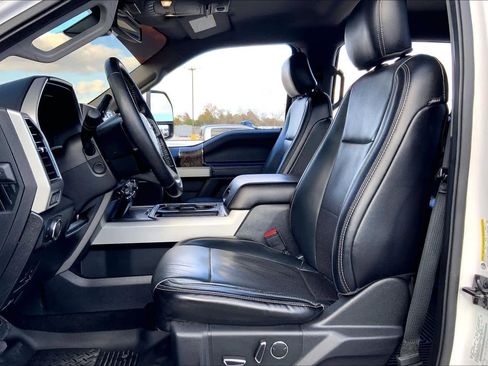 Used 2019 Ford F350 Lariat w/ Lariat Ultimate Package image 8