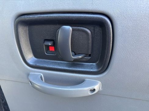 Used 2017 Chevrolet Express 3500 LT w/ LT Preferred Equipment Group image 20