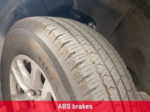 Used 2024 Chevrolet Suburban LT AWD/4WD image 24