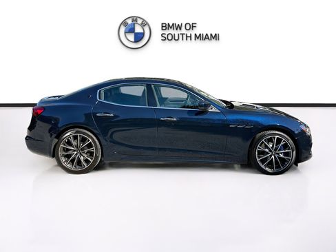 Used 2022 Maserati Ghibli Modena image 8