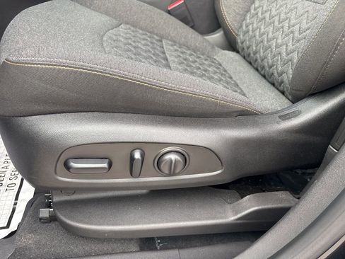 Used 2024 Chevrolet Equinox LT w/ LPO, Floor Liner Package image 19