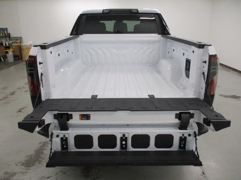New 2026 GMC Sierra EV Elevation image 6