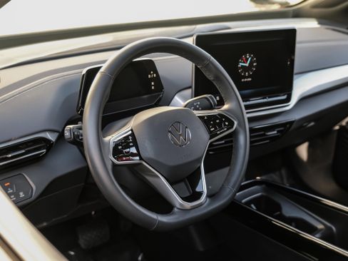 Used 2024 Volkswagen ID.4 Pro S image 14