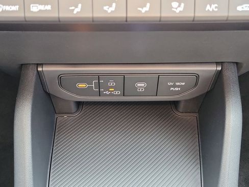 New 2026 Kia K4 LXS FWD image 32