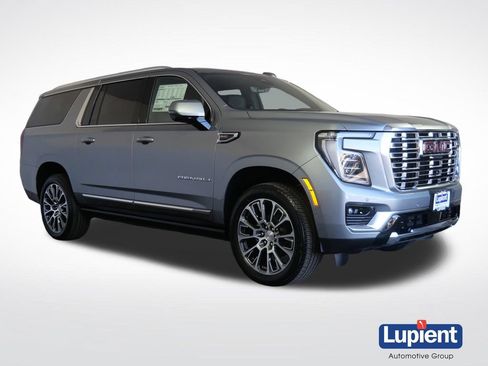 New 2026 GMC Yukon XL Denali w/ Denali Reserve Package AWD/4WD image 1