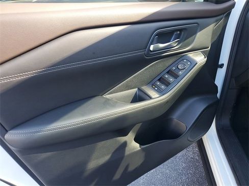 Certified 2023 Nissan Rogue SV w/ SV Premium B Package image 15