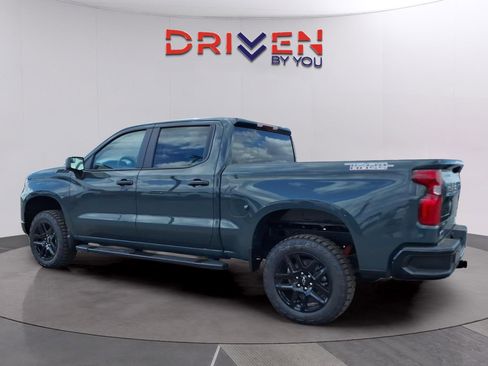 New 2026 Chevrolet Silverado 1500 Custom Trail Boss w/ LPO, Dark Essentials Package image 5