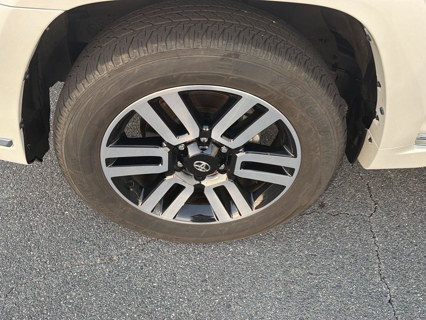 Certified 2024 Toyota 4Runner Limited AWD/4WD image 38