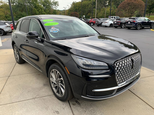 Certified 2023 Lincoln Corsair AWD w/ Equipment Group 102A image 9
