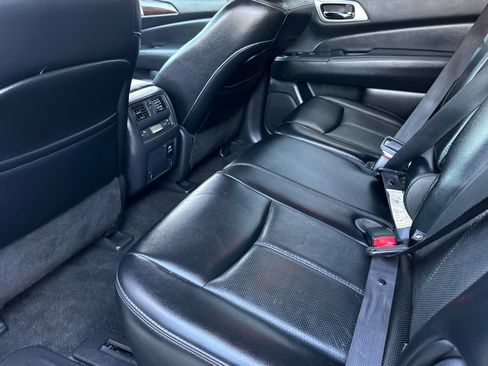 Used 2015 Nissan Pathfinder Platinum w/ Cargo Package AWD/4WD image 12