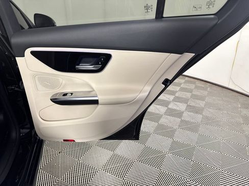Certified 2023 Mercedes-Benz C 300 4MATIC Sedan image 18
