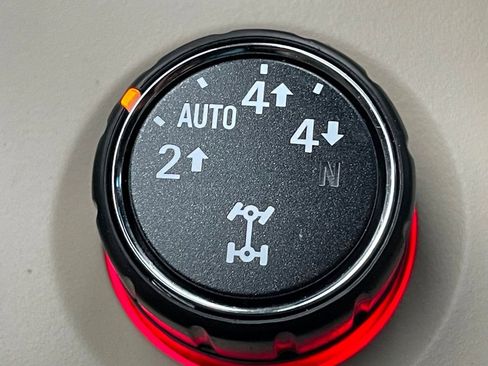 Used 2016 GMC Yukon XL Denali image 36