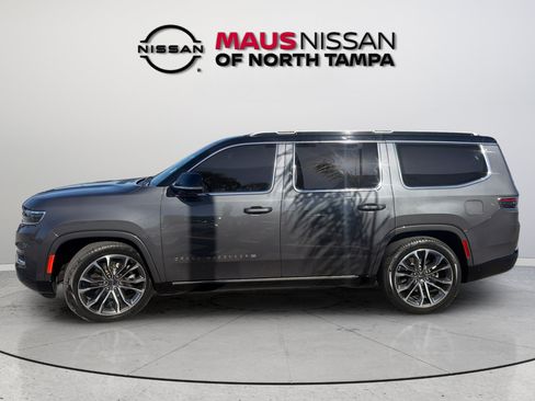 Used 2024 Jeep Grand Wagoneer Series III AWD/4WD image 5