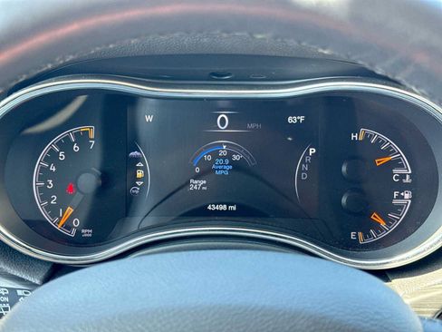Used 2019 Jeep Grand Cherokee Limited w/ Luxury Group II AWD/4WD image 33