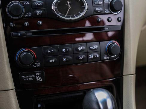 Used 2017 INFINITI QX50 2WD w/ Premium Plus Package image 34