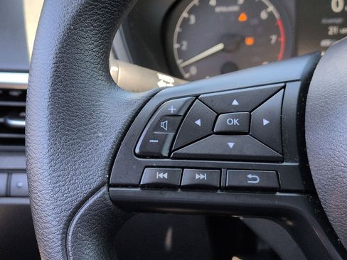 Used 2025 Nissan Altima 2.5 S FWD image 18