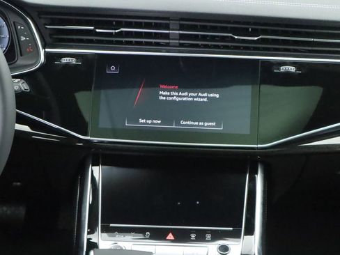 Used 2025 Audi Q8 Premium Plus w/ Premium Plus Package image 15