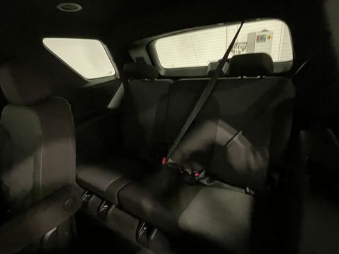 Used 2022 Chevrolet Traverse LT image 20