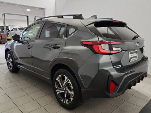Used 2024 Subaru Crosstrek 2.0i Premium image 5