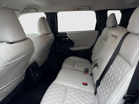 Used 2022 Mitsubishi Outlander SEL FWD image 37