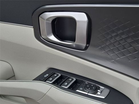 Certified 2025 Kia Sorento S w/ Panoramic Sunroof Package FWD image 46