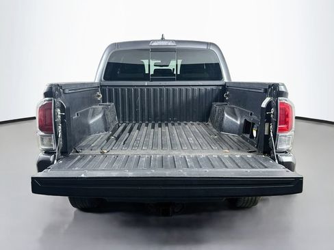 Used 2020 Toyota Tacoma TRD Sport RWD image 34