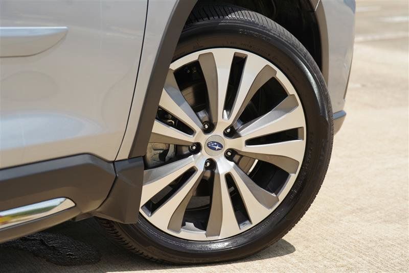 Used 2020 Subaru Ascent Limited w/ Technology Package AWD/4WD image 11
