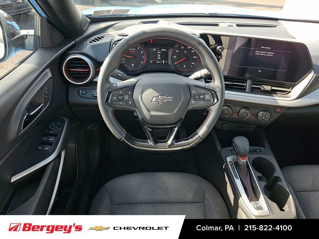 Certified 2024 Chevrolet Trax RS w/ Sunroof Package FWD image 14