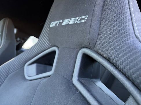 Used 2018 Ford Mustang Shelby GT350 image 12