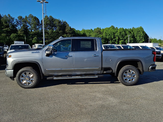 New 2026 Chevrolet Silverado 2500 High Country w/ Technology Package AWD/4WD image 4