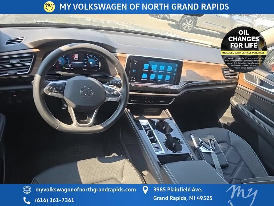 Used 2024 Volkswagen Atlas SE AWD/4WD image 44