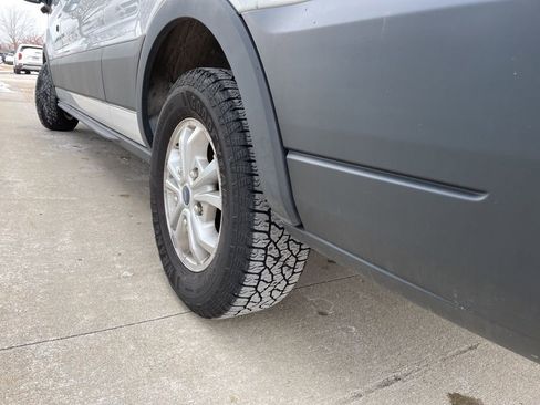 Used 2022 Ford Transit 350 XLT image 18