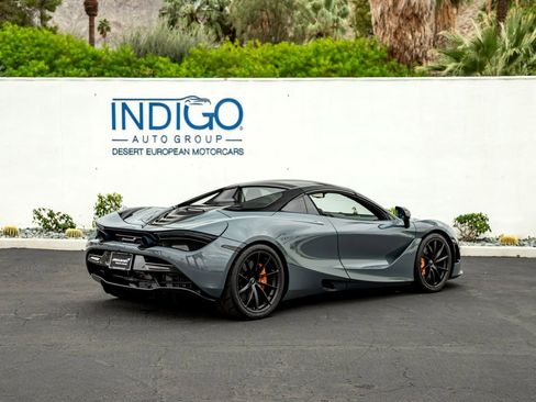 Used 2023 McLaren 720S Performance image 8
