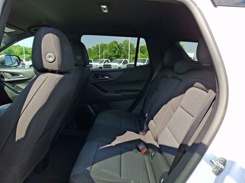 Used 2026 Chevrolet Equinox LT FWD image 10