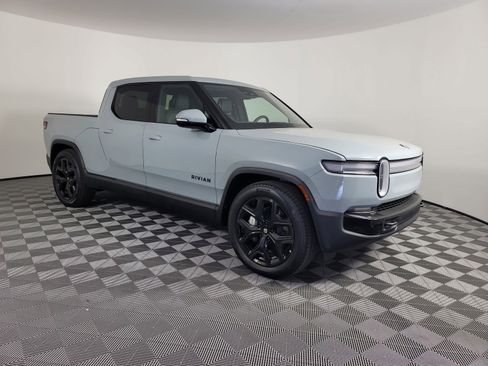Used 2025 Rivian R1T Adventure AWD/4WD image 7