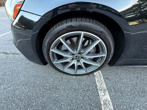 Used 2020 Mercedes-Benz S 560 Sedan w/ AMG Line Exterior image 32
