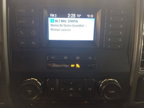 Used 2018 Ford F150 XLT AWD/4WD image 25
