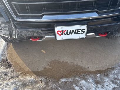 Used 2024 GMC Yukon AT4