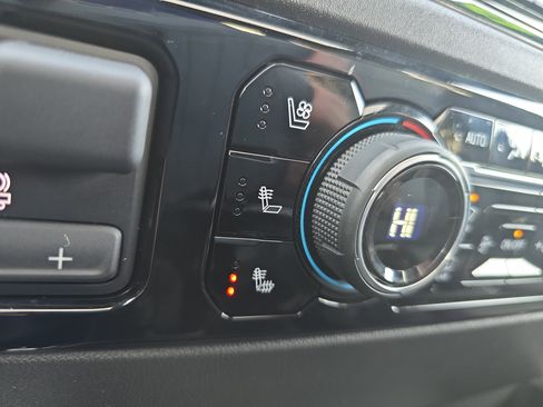 Used 2025 Chevrolet Silverado 1500 ZR2 image 31