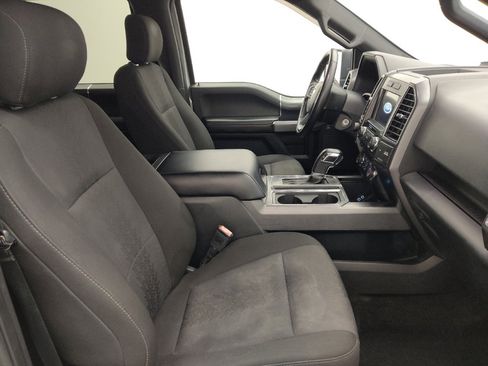 Used 2018 Ford F150 XLT w/ Equipment Group 302A Luxury AWD/4WD image 21