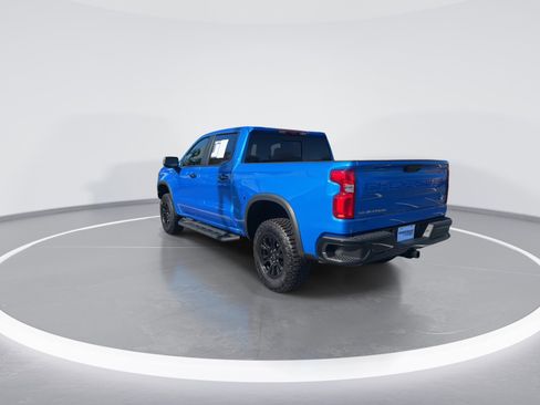 Used 2025 Chevrolet Silverado 1500 ZR2 w/ Technology Package image 7